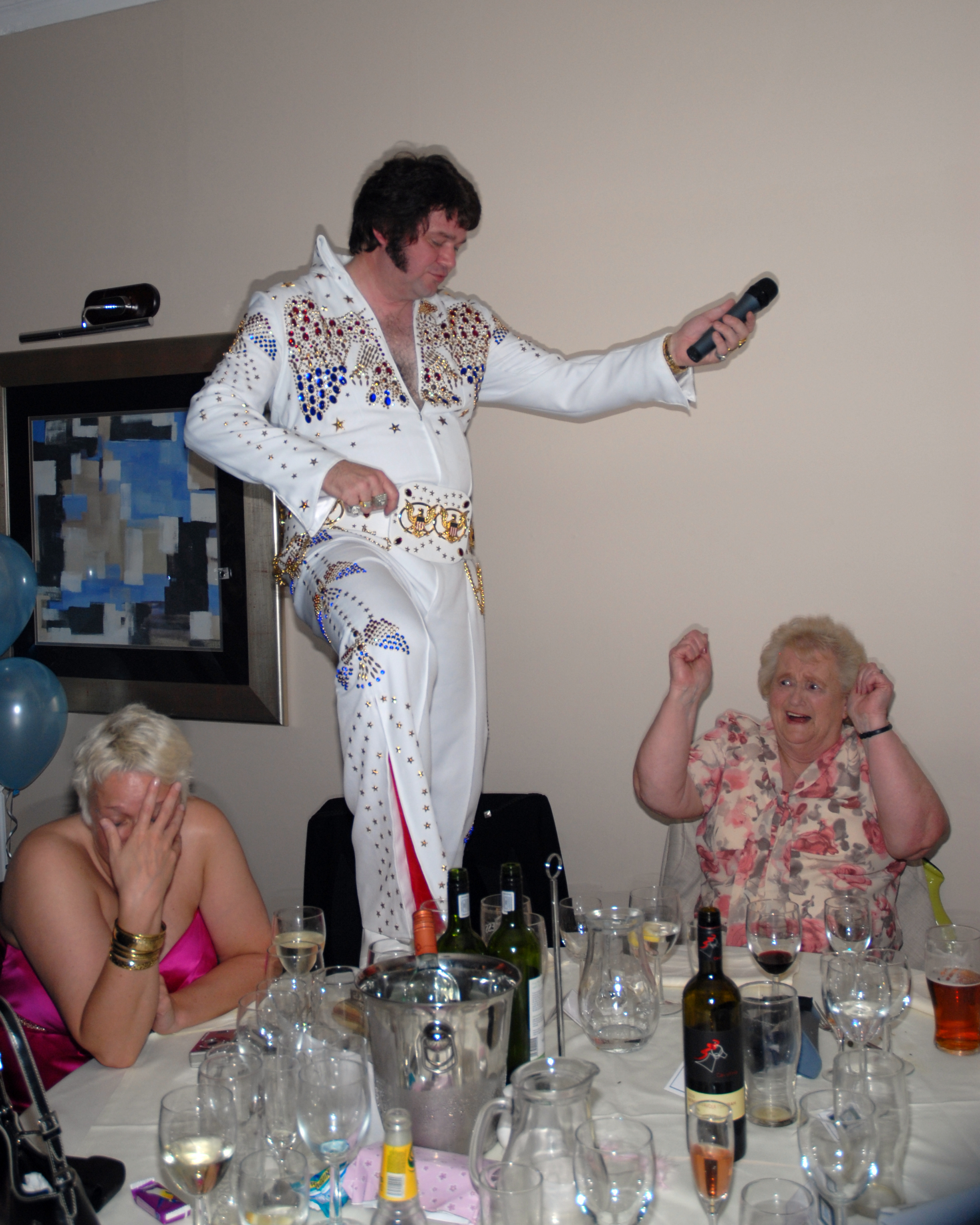 {short description of image}